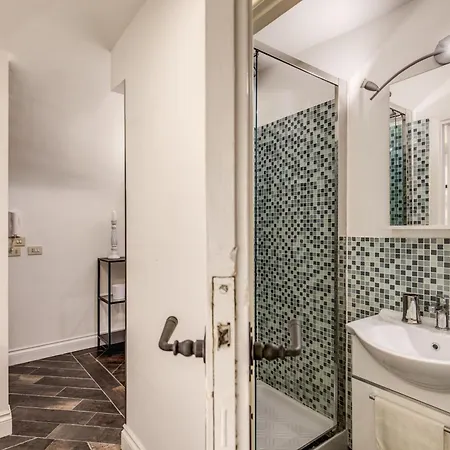 Cozy Flat In Front Of Fori Imperiali 아파트 *
