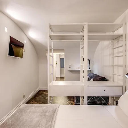 Cozy Flat In Front Of Fori Imperiali 로마