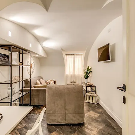 Cozy Flat In Front Of Fori Imperiali Apartment