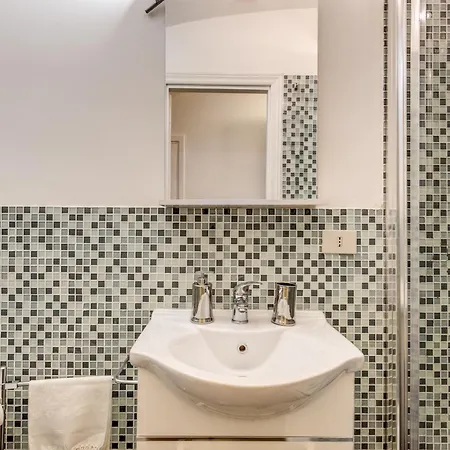 Cozy Flat In Front Of Fori Imperiali *